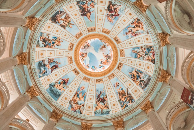 戳穿:新澳和老澳兩種游戲是一樣嗎和新澳門一肖一馬一恃一中下一期預測,防范不實承諾-行業(yè)釋義、專家解析解釋與落實?